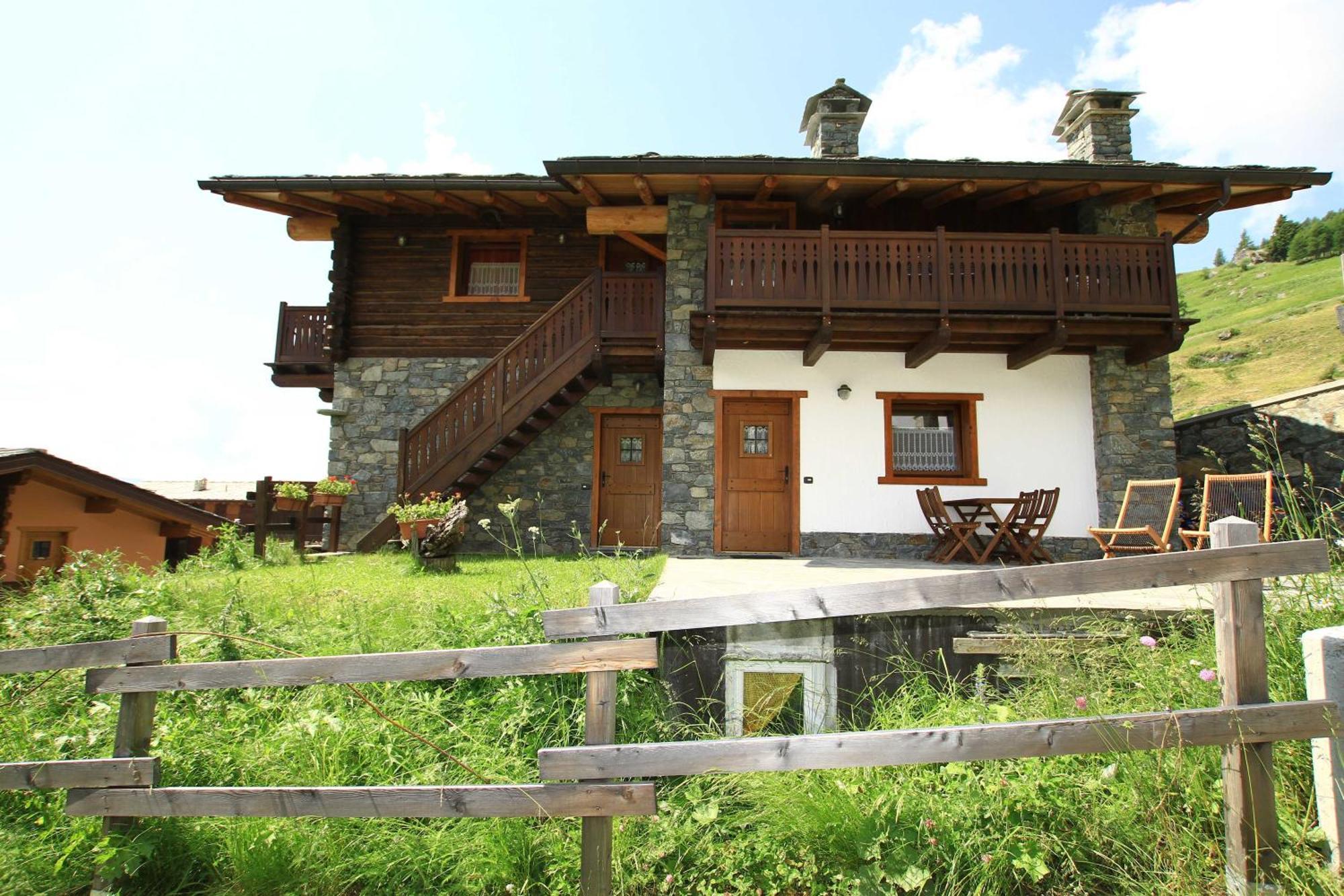 Residence Trompe-L'Oeil Champoluc Bagian luar foto